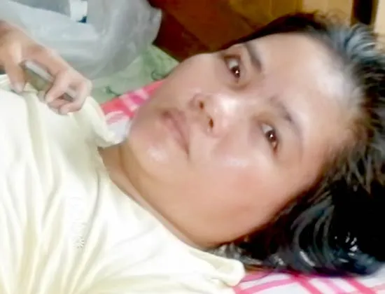 Mẹ liệt giường, con trai suy thận nặng