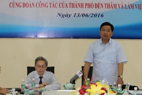 Secretary of the city People’s Party Committee speaks at the event (Photo: baomoi.com)