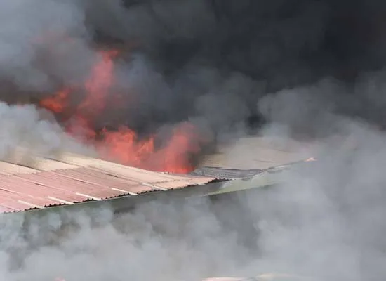Hà Nội: Cháy lớn tại kho hàng
