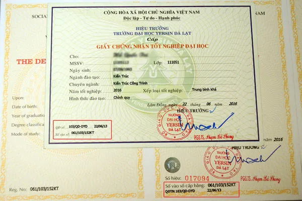 Đại học Yersin Đà Lạt thừa nhận in sai bằng tốt nghiệp