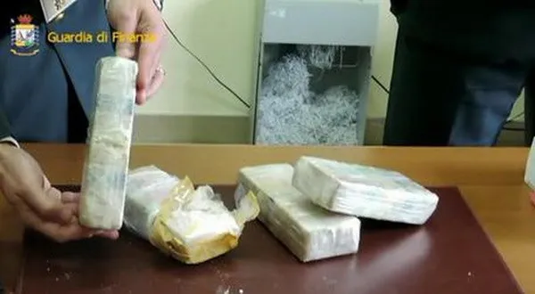 Triệt phá đường dây ma túy xuyên quốc gia