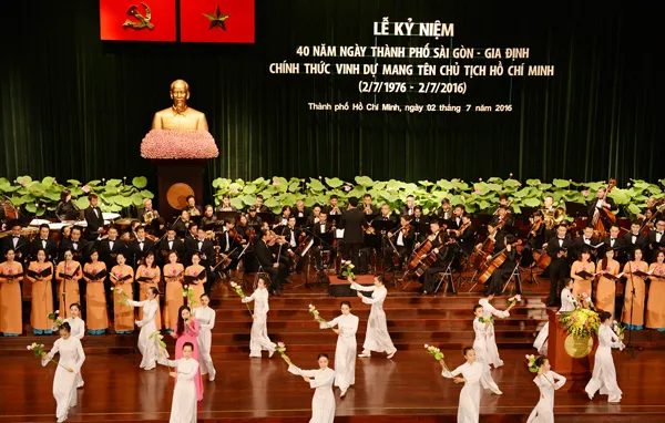 TPHCM tổ chức trọng thể Lễ kỷ niệm 40 năm ngày TP Sài Gòn – Gia Định chính thức vinh dự mang tên Chủ tịch Hồ Chí Minh ảnh 3