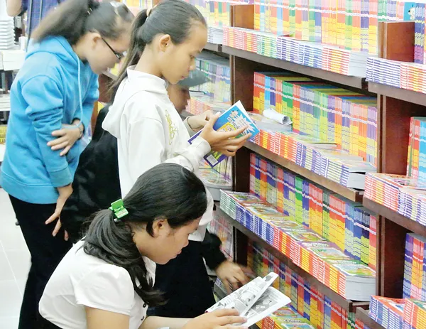 Fahasa là doanh nghiệp có hệ thống nhà sách nhiều nhất Việt Nam 2016