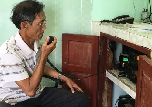 Mất liên lạc với tàu chở 5 ngư dân bị nạn