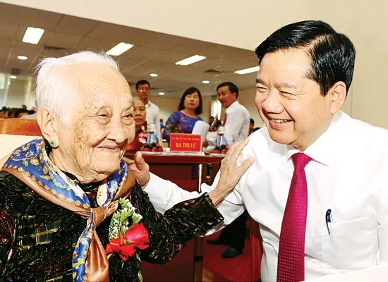 Tri ân sâu sắc các Mẹ Việt Nam anh hùng