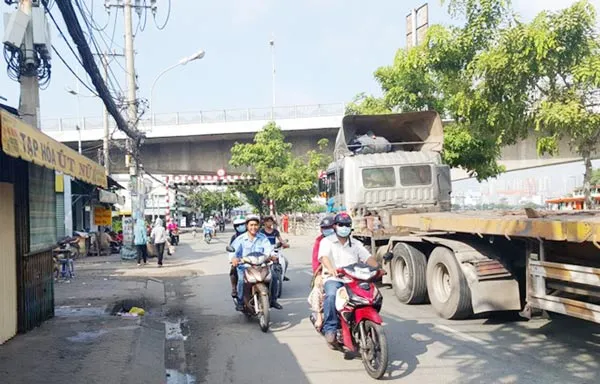 Nhóm nghi can đâm chết hai thanh niên tại quận 7 ra đầu thú