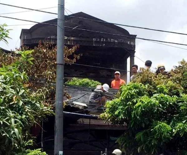 Cháy nhà làm hàng mã, hai bé trai tử vong