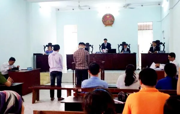 Chánh án TAND Tối cao yêu cầu xem xét lại vụ án “cướp giật bánh mỳ”