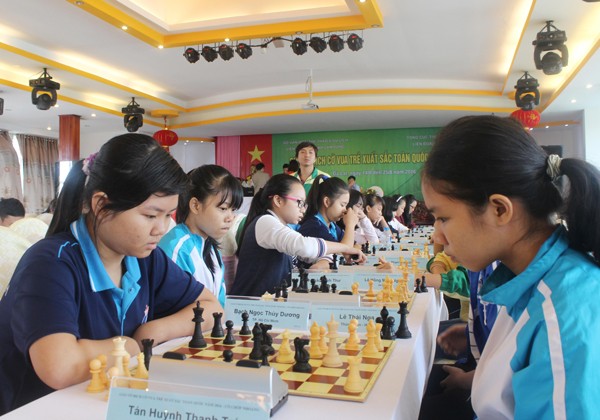 Crowded chess players nationwide join the 2016 National Youth Chess Championship. (Photo:SGGP)