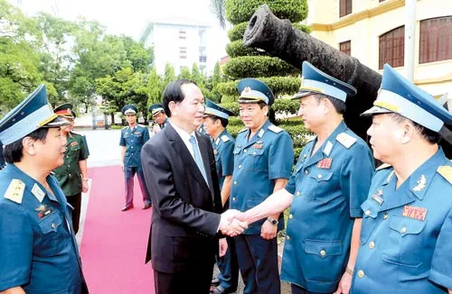 Cần ứng dụng thành tựu khoa học công nghệ mới vào huấn luyện chiến đấu