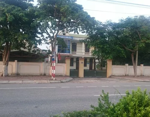 Khởi tố 2 cán bộ Chi cục Quản lý đường bộ "làm luật" doanh nghiệp