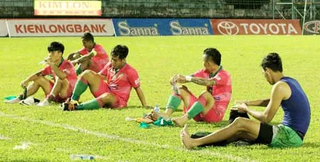 Sớm xuống hạng - Đồng Tháp chưa tỏ chuyện tương lai ảnh 1