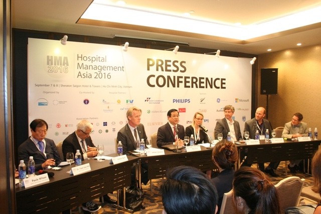 Minister of Health Nguyễn Thị Kim Tiến has invited local and overseas investors to invest into the healthcare sector in Việt Nam, saying that one of the foundations of her ministry’s policy is to encourage private enterprises to invest in the sector. — Photo giadinh.net.vn