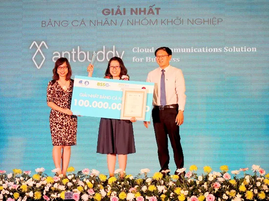 Khởi nghiệp từ ý tưởng khắc phục khó khăn