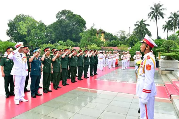 Lãnh đạo Đảng, Nhà nước vào Lăng viếng Chủ tịch Hồ Chí Minh ảnh 4