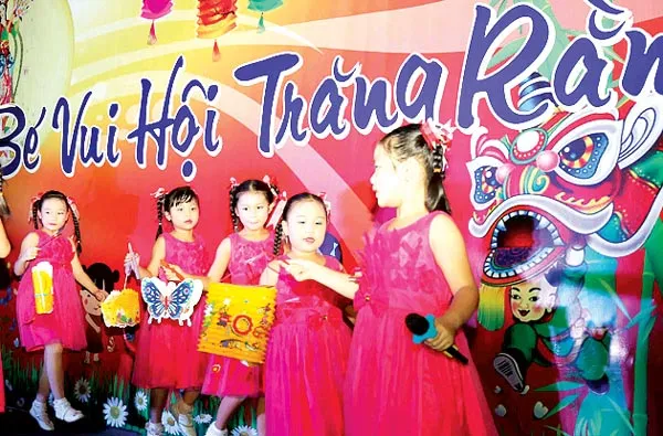 Rộn ràng đón Tết Trung thu ảnh 2