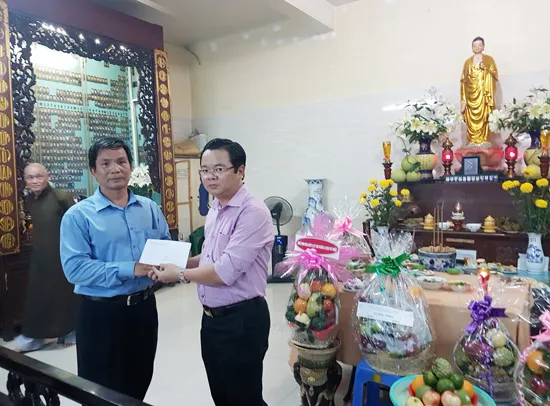 Tưởng nhớ 12 nạn nhân phường 13, quận Phú Nhuận bị chết trên đường đi cứu trợ