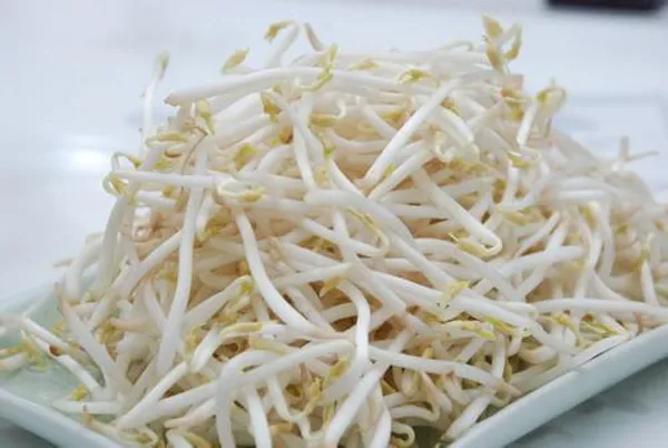 Phát hiện cơ sở dùng hóa chất để làm trắng, mập giá đỗ