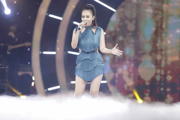 Cô gái Phillipinnes đăng quang Vietnam Idol 2016 ảnh 13