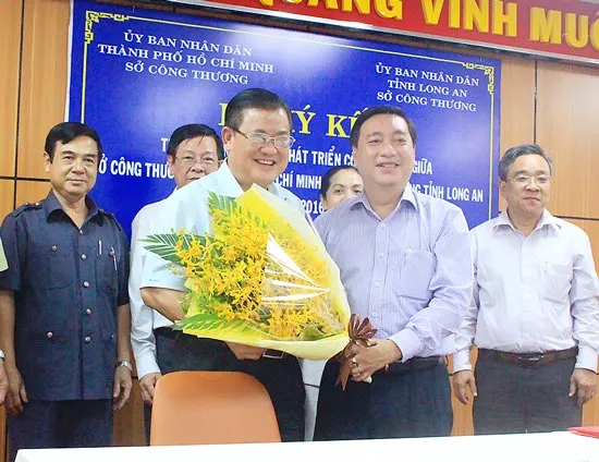 Ngành Công thương TPHCM và tỉnh Long An Ký kết hợp tác