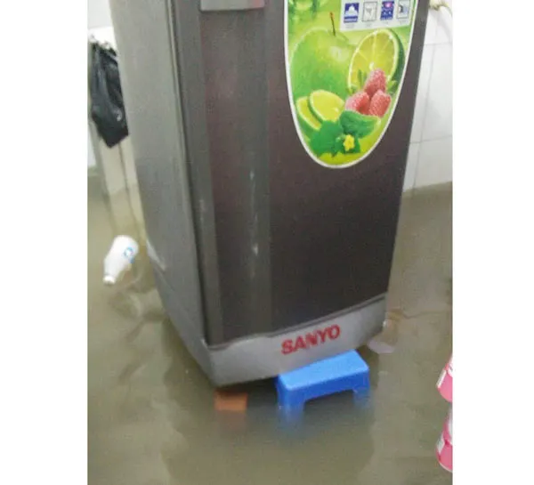 Mưa lớn kết hợp triều cường, TPHCM lại ngập nặng ảnh 13