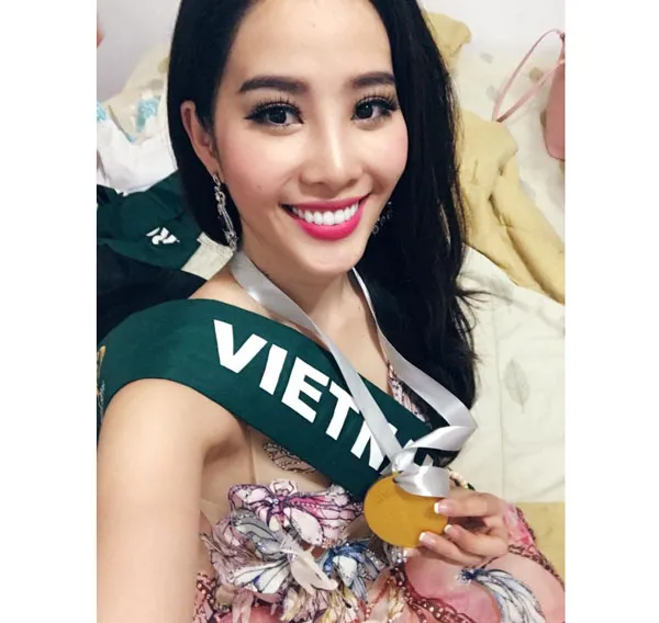 Nam Em đoạt Huy chương Bạc Tài năng tại Miss Earth 2016
