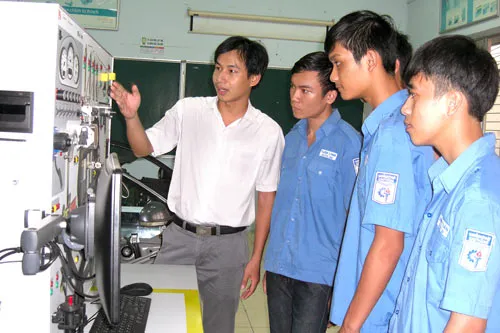 Bài 1: Tự tin với màu áo trường nghề