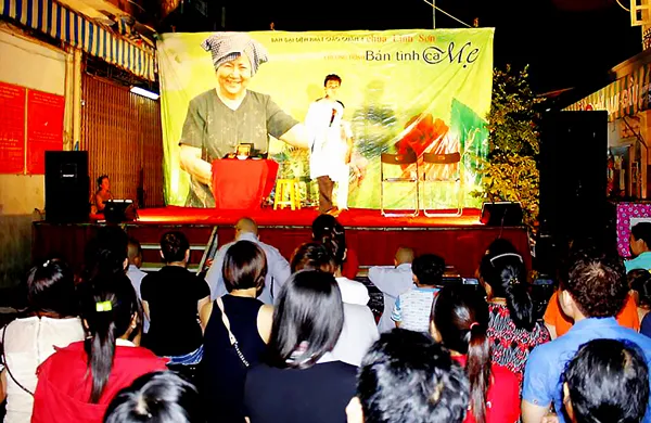 Mang hình ảnh phụ nữ Việt Nam đi khắp thế gian