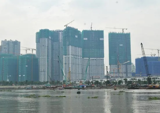 Phình to bong bóng bất động sản