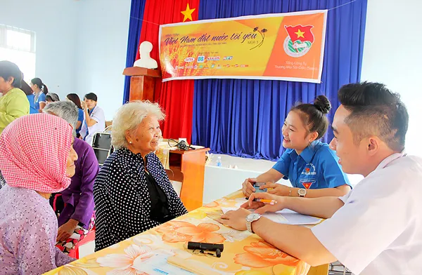 Hành trình Việt Nam đất nước tôi yêu