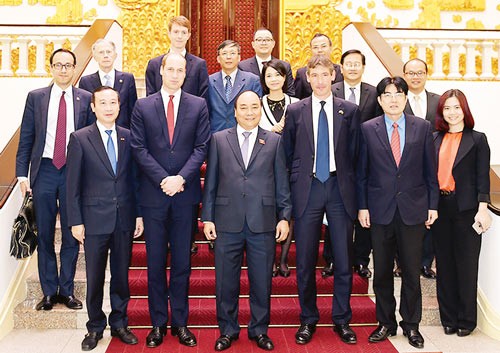 Vietnamese Prime Minister Nguyen Xuan Phuc receives Duke of Cambridge, Prince William (photo: SGGP)