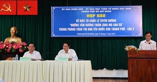 The HCM City People’s Committee announces that it will hold a ceremony to honour 138 exemplary groups and individuals on November 26.– Photo qdnd.vn