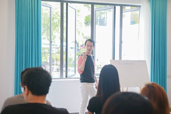 French director Tran Anh Hung in a directing workshop Vietnamese and international artists join in an actor training program.