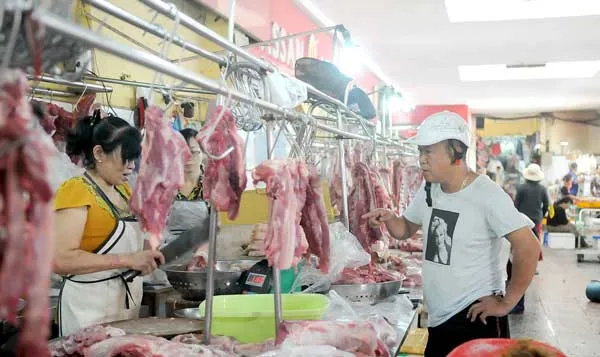 Sức mua tại chợ truyền thống ở TPHCM giảm mạnh