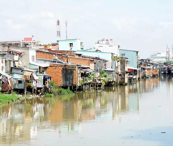 Tổ chức lại cuộc sống người dân bị giải tỏa nhà trên kênh, rạch