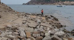 Phú Yên: Hơn 8 tỉ đồng xác định cơ chế bồi lấp, sạt lở các cửa biển ảnh 2