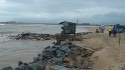 Phú Yên: Hơn 8 tỉ đồng xác định cơ chế bồi lấp, sạt lở các cửa biển