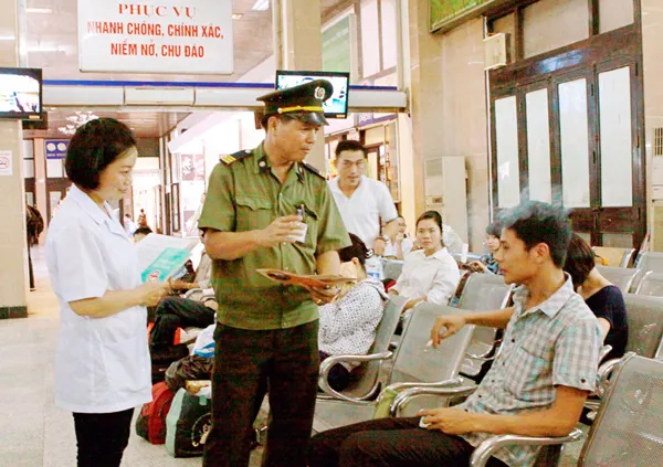 Việc xử phạt hút thuốc lá nơi công cộng vẫn rất hạn chế