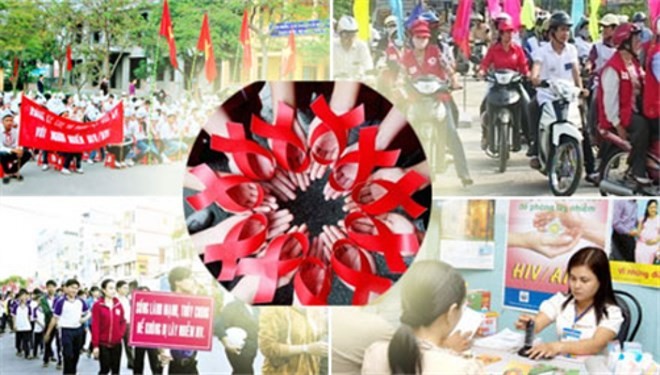 A poster of the national action month for HIV/AIDS prevention and control (Source: VNA)