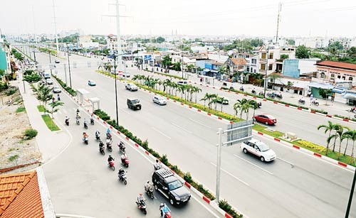 Pham Van Dong Street has an increase in traffic accidents in 11 months; accordingly, the Department of Transport in HCMC proposes reducing speed to cut accident (Photo: SGGP)