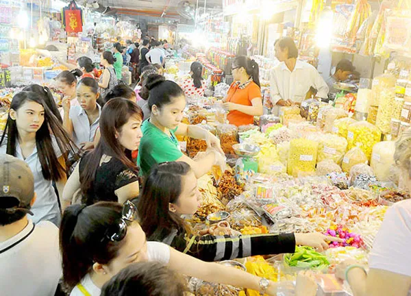 Đưa hàng hóa tết đến người dân ngoại thành TPHCM