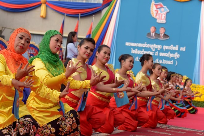 A performance at a celebration of the victory over the Khmer Rouge in Phnom Penh on January 7 (Photo: AFP/VNA)