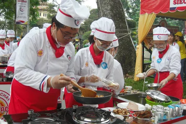 81 đội thi tranh tài “Đầu bếp trẻ” lần 3 năm 2017