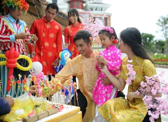 Tưng bừng “Phiên chợ ngày xuân” tại Asia Park