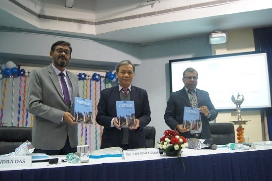 The debut of the book in New Delhi on February 7 (Source: VNA)
