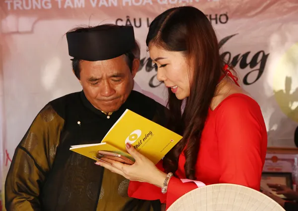 Đặc sắc ngày thơ Việt Nam tại TPHCM ảnh 8