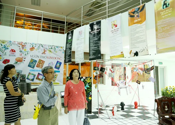 Đặc sắc ngày thơ Việt Nam tại TPHCM ảnh 10