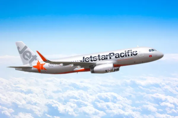 Jetstar Pacific huỷ chuyến bay vì...kẹt sân bay