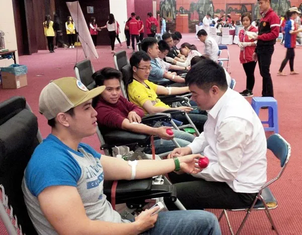 Lễ hội Xuân hồng 2017 tiếp nhận hơn 10.000 đơn vị máu ảnh 5