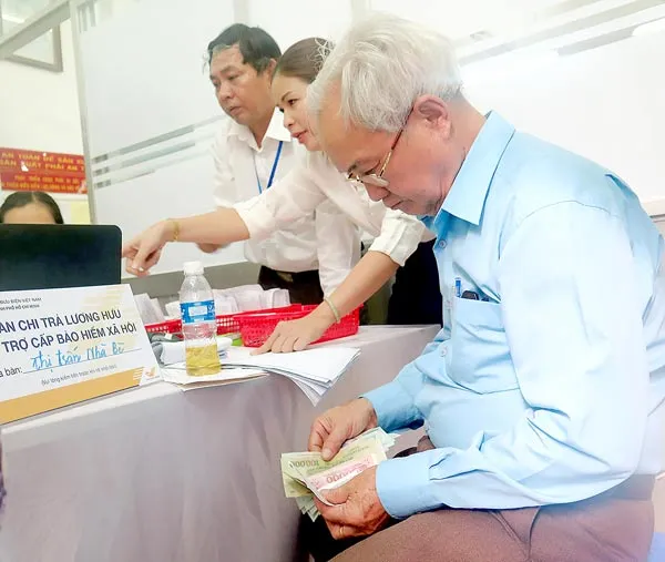 Ồ ạt nghỉ hưu sớm trước năm 2018 - chưa chắc đã có lợi